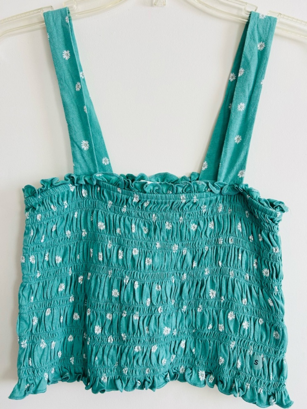 NWOT - American Eagle Green Smocked Floral Crop Tank Top - Picture 2 of 6